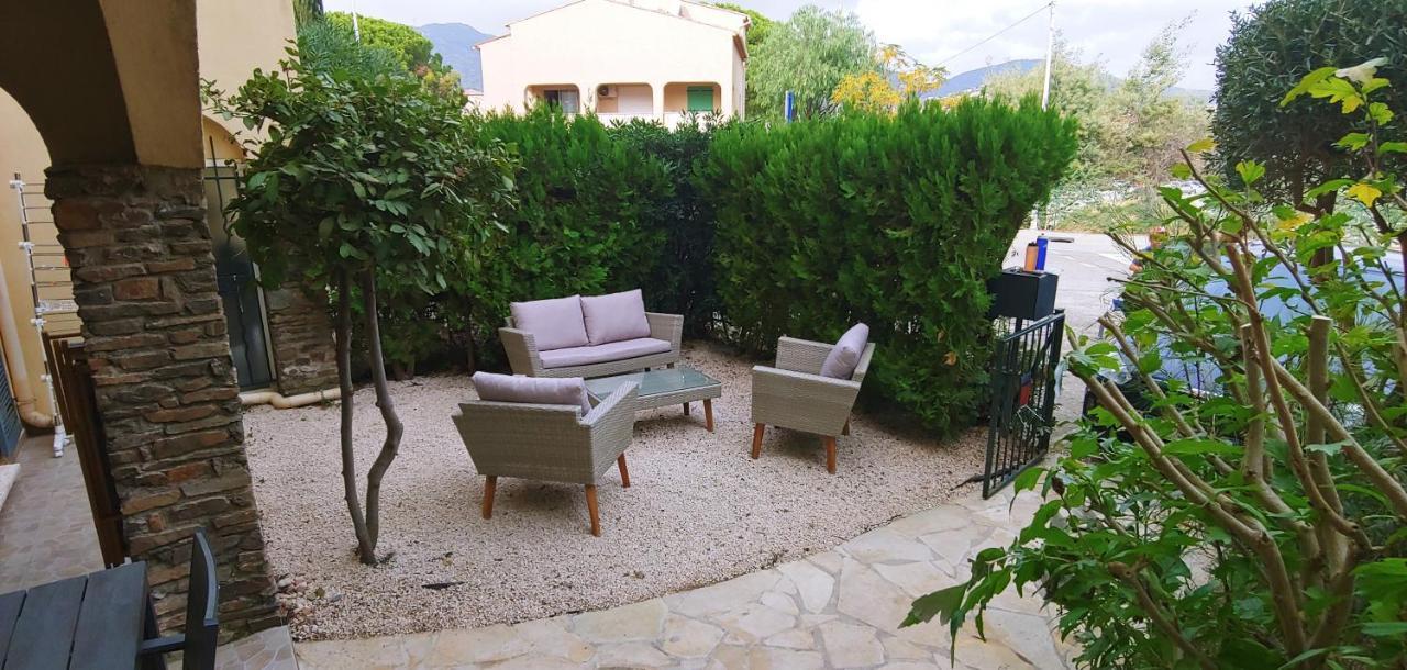 Pleasant T3 With Garden: Centrally Located Near Beaches Apartment *