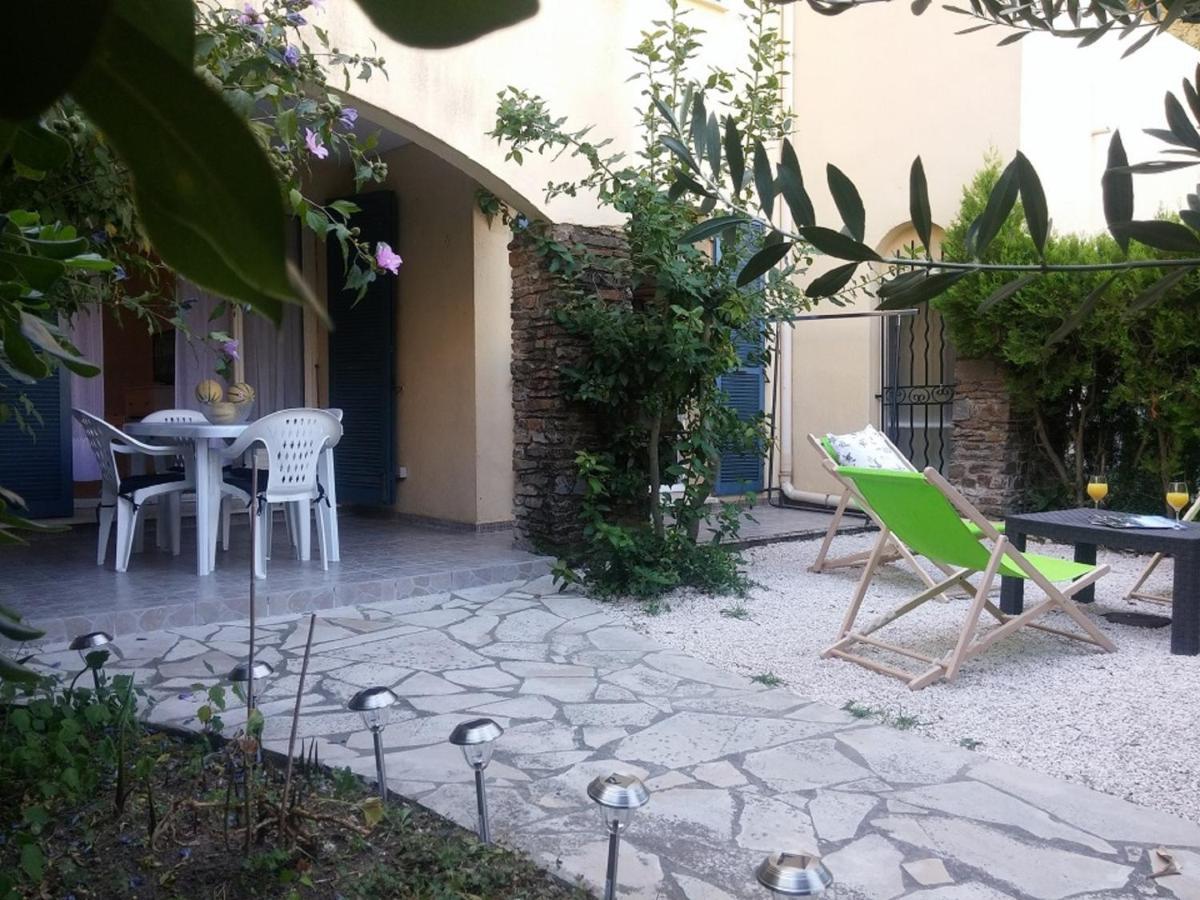 Pleasant T3 With Garden: Centrally Located Near Beaches
